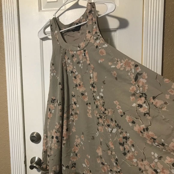 Beautiful  PRINT DRESS - Picture 5 of 5